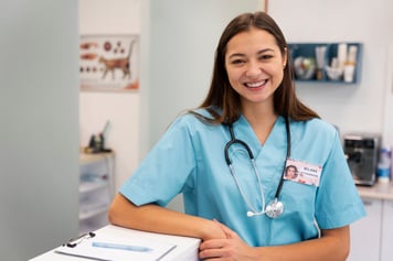 medium-shot-smiley-veterinarian